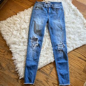 Kancan Estilo Skinny Distressed Raw Hem Jeans Size 24
